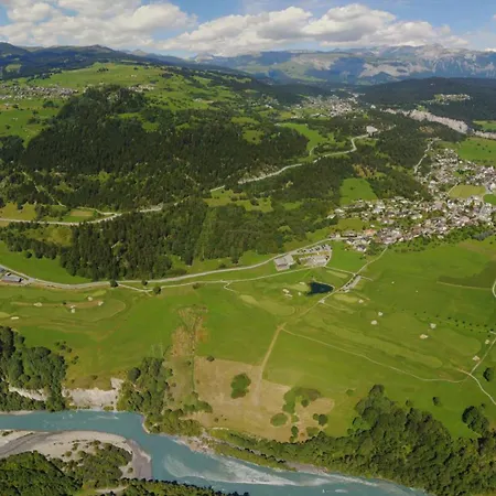 Half With Garden & Balcony - 2' To Bus Apartamento Laax