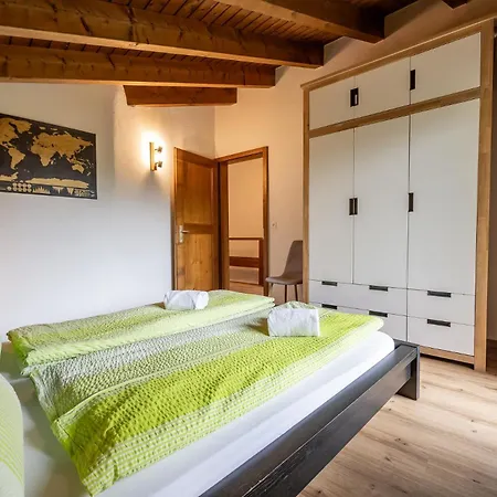 Apartamento Half With Garden & Balcony - 2' To Bus *