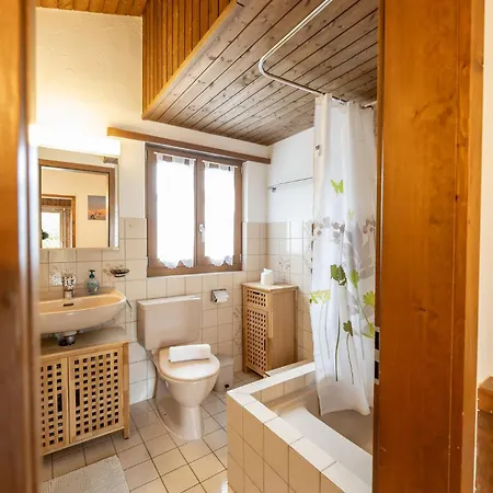 Apartamento Half With Garden & Balcony - 2' To Bus Laax