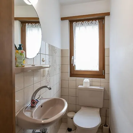 Apartment Half With Garden & Balcony - 2' To Bus *