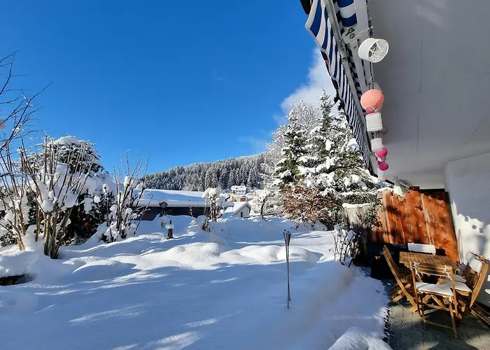 Apartment Half With Garden & Balcony - 2' To Bus