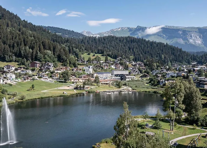 Half With Garden & Balcony - 2' To Bus *