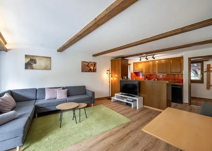 Apartment Half With Garden & Balcony - 2' To Bus *