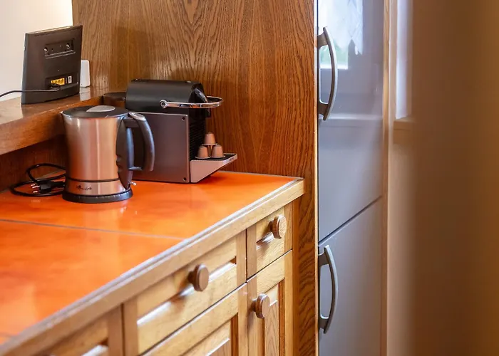 Appartement Half With Garden & Balcony - 2' To Bus *