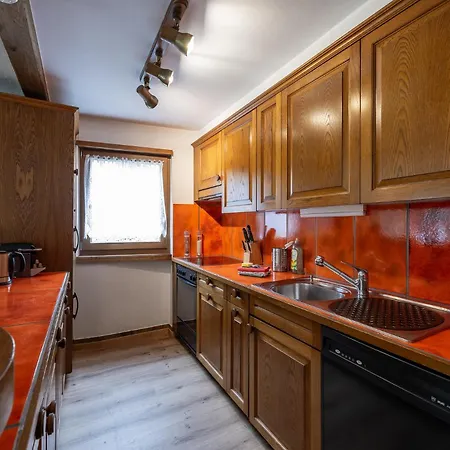 Half With Garden & Balcony - 2' To Bus * Laax