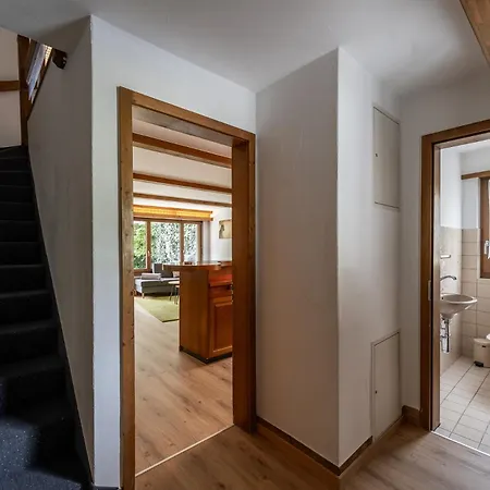 Half With Garden & Balcony - 2' To Bus Appartamento Laax